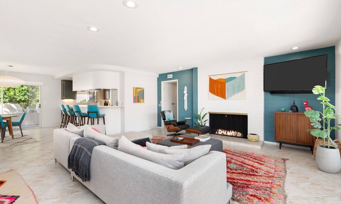 Canyon Corridor Condo | Beautiful, Well-Appointed Palm Springs Retreat