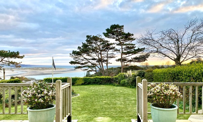 Aberdovey House | Beautiful, well appointed Victorian house with breathtaking Dyfi estuary views