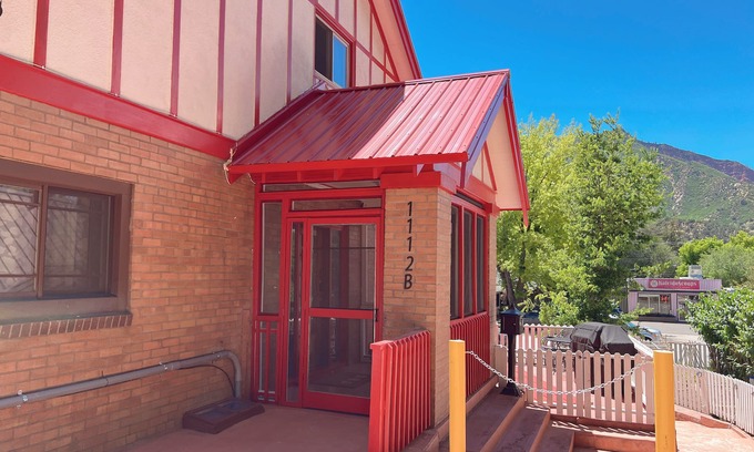 Glenwood Springs House | Beautiful Well Preserved Historical 2 bedroom House. 1112B