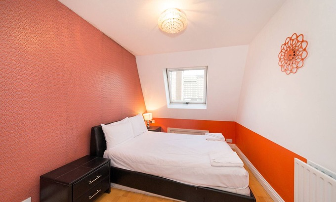 Kensal Green Apartment | Beautiful West Ken One Bed Apartment