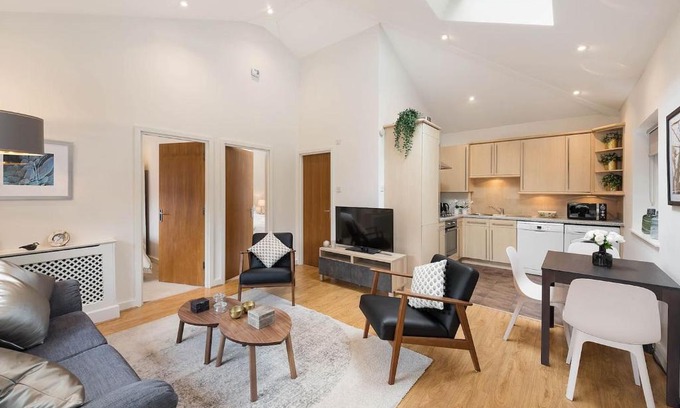Mortlake House | Beautiful West London House