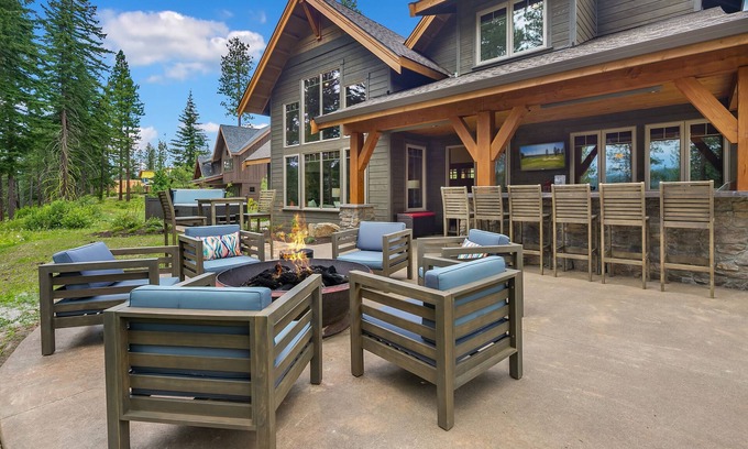 Cle Elum House | Beautiful Whitefire Lodge overlooking the Nelson Preserve!