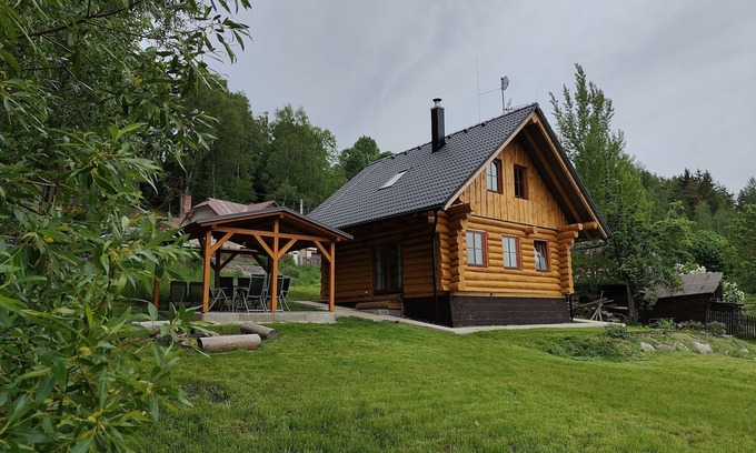 Nejdek Ski Chalet | Beautiful wooden chalet for 8 persons