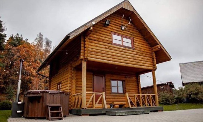 Milzkalne House | Beautiful Wooden Logg house