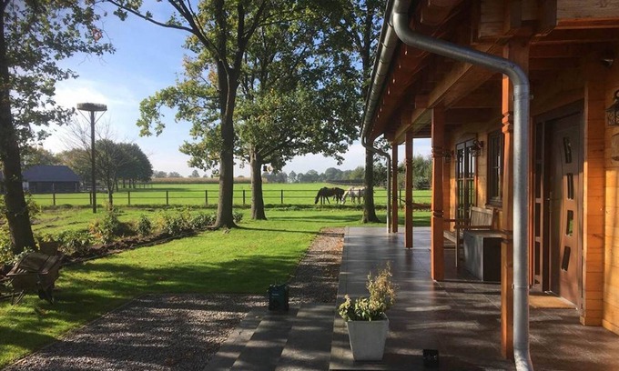 Linde Villa | Beautiful wooden Villa "Albert" with Wi-Fi, Garden, Balcony, Terrace