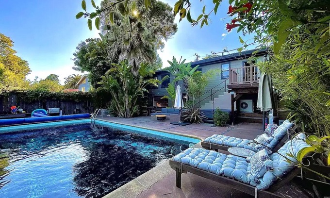 San Rafael Apartment | Beautifully appointed studio suite in tropical oasis, proximity to city center