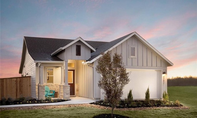 Austin House | Beautifully Decorated 3 Bedroom 2 Bathroom Home Near Downtown