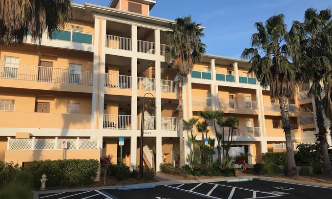 Cape Haze Condo | Beautifully Furnished Condo Overlooking Lake!
