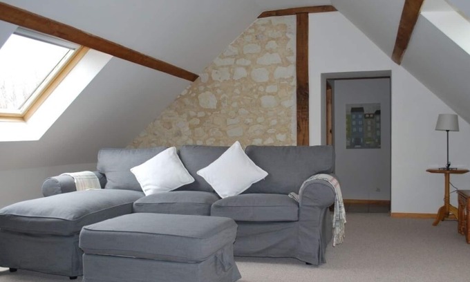 Parcay-les-Pins Apartment | Beautifully presented gite, sleeps 2/3 in UNESCO region of 'Outstanding Beauty'