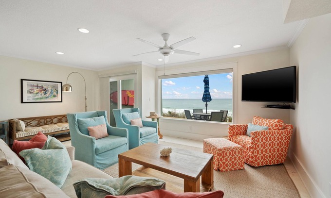 Santa Rosa Beach House | Beautifully renovated Gulf-front townhome with private beach access!