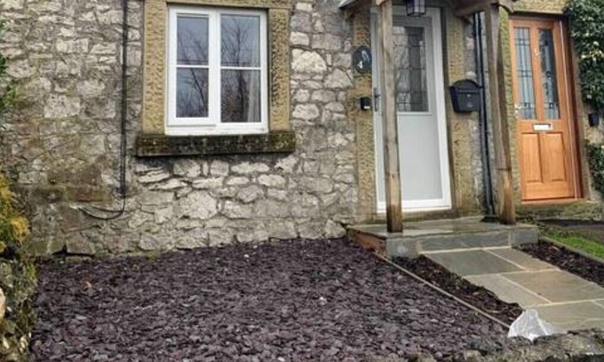 Blackwell in the Peak Cottage | Beautifully Refurbished Cottage with Log Burner and Spectacular Views