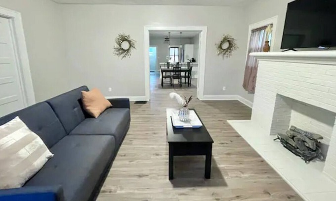 Indianapolis House | Beautifully Remodeled, 5 min to Downtown Indy!