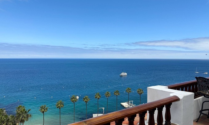 Avalon Condo | Beautifully Remodeled Premium Ocean View Condo with Fireplace and Golf Cart!