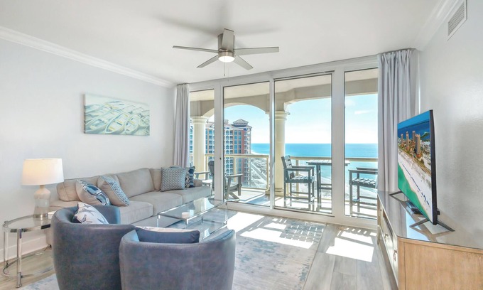 Pensacola Beach Condo | Beautifully renovated 2B Gulf Front P1-1909