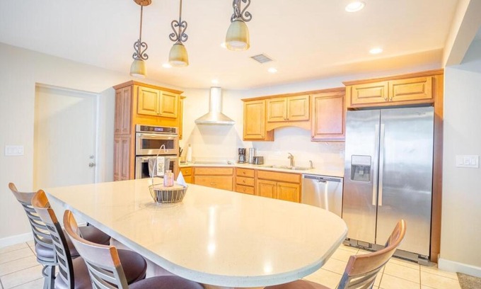 Gulf Cove House | Beautifully renovated 3/2 close to iconic beaches