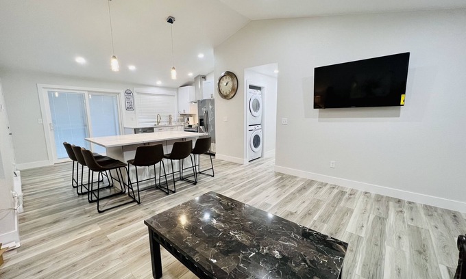 Heather Gardens House | Beautifully Renovated 5-Bedroom Ranch Home in Prime Aurora Neighborhood