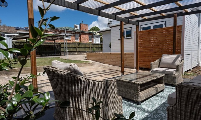 Newstead House | Beautifully Renovated Home