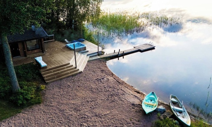 Salo Cottage | Beautifully renovated red cottage by the lake