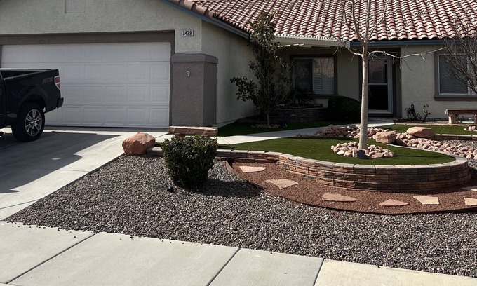 Las Vegas House | Beautifully renovated 4/2 Single Story Las Vegas Home