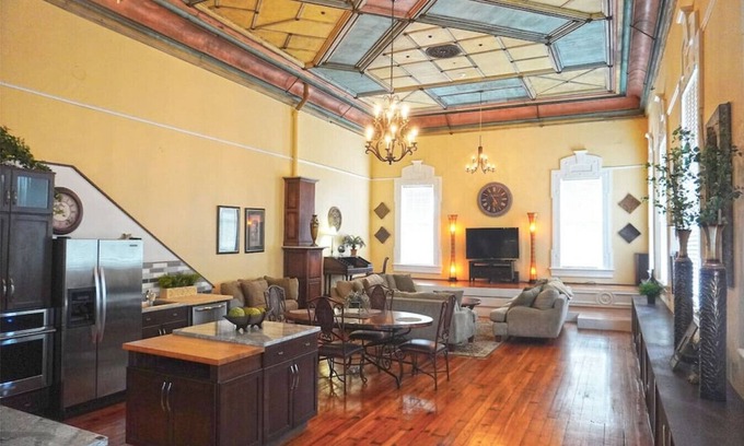 Marietta Cabin | Beautifully Restored Historic Ballroom in Downtown