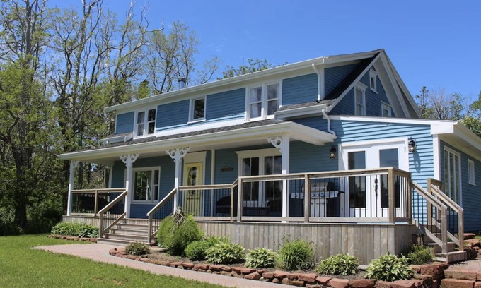 Tryon Other | Beautifully restored historic farmhouse on a private property close to Victoria