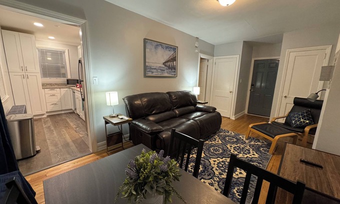 Trinidad Apartment | Beautifully Restored and Sunny 1 Bedrm Apt, Centrally Located, w Private Parking