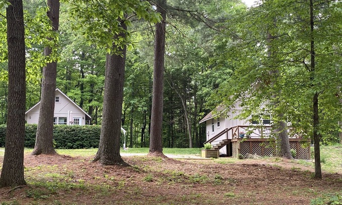 Saluda Cottage | Beautifully updated cottage near Greenville, Asheville and Tryon