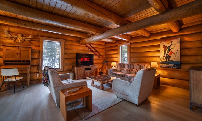 Mount Baldy Cabin | Beauty up at Baldy. Renovated. Luxury 6 Bed/3 Bath Ski Inn/Ski Out