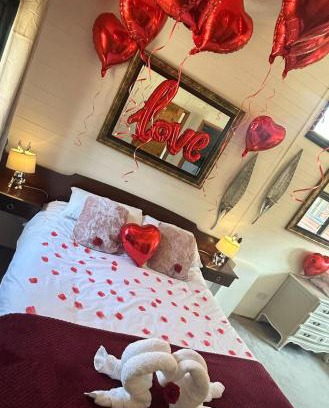 Warminster House | Beaver 1 HuntersMoon-warminster-Wiltshire