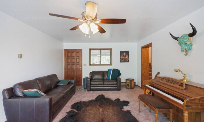 Beaver Apartment | Beaver Dam - Mountain Home w/a River in Back - Close to Skiing
