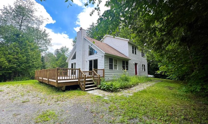 Stratton and Bromley Ski Areas House | Beaver Glen