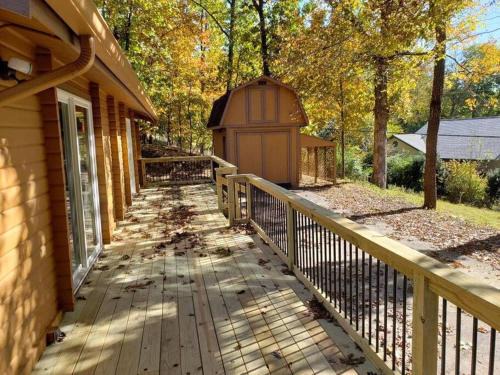 Rogers House | Beaver Lake Arkansas Luxury Cabin