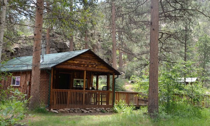 Drake Cabin | Beaver Lodge at The Woolly Bugger Inn (#14)