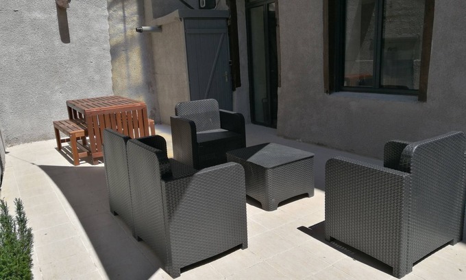 Villeboeuf - Fauriel - Vivaraize Apartment | BECOSY Saint Etienne - 3 bedroom apartment - 6 people - downtown