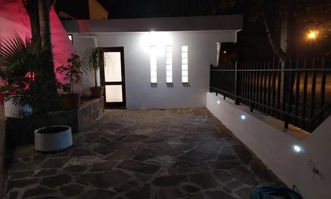 San Salvador de Jujuy House | BED AND BREAKFAST- Alto La Viña- SUITE
