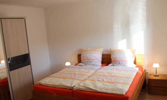 Leer Cottage | Bed and breakfast C - Guest house An der Fehnroute II, 11041