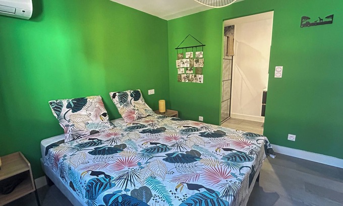 Revest-les-Roches Bed & Breakfast | Bed and breakfast nestled in the Préalpes d'Azur regional park.