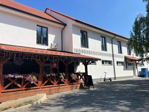 Hruba Vrbka Bed & Breakfast | Bed and breakfast ∙ 2 guests