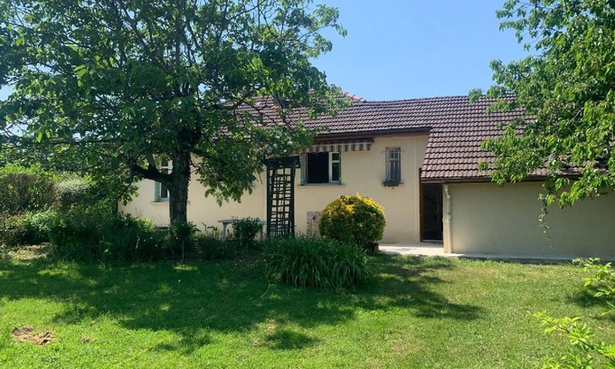 Chaumergy House | Bed and Breakfast between Bresse and Vineyards