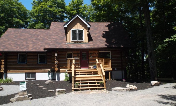 Huntsville Bed & Breakfast | Bed and Breakfast Comfy & Cozy