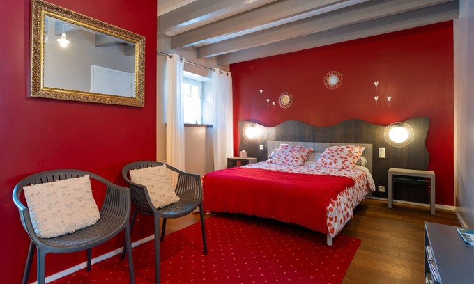 Arzano Bed & Breakfast | Bed and Breakfast 'Hortensia' with Shared Pool, Shared Terrace and Wi-Fi