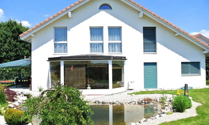 Cressier Bed & Breakfast | Bed and Breakfast La Petite Thielle
