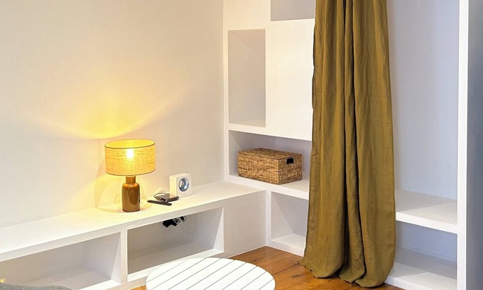 Gambetta Bed & Breakfast | Bed and breakfast, Montpellier city center