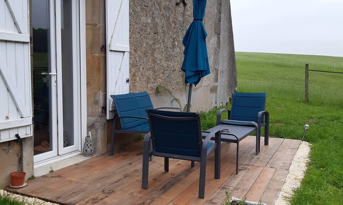 Robecourt Bed & Breakfast | Bed and breakfast on a farm close to the freeway.