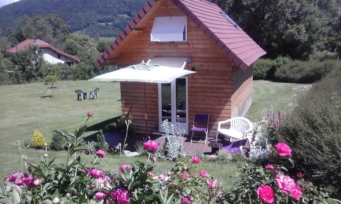Theys Ski Chalet | Bed and Breakfast Rental