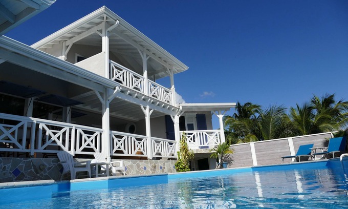 Case-Pilote House | Bed and Breakfast with a panoramic view of the Caribbean Sea