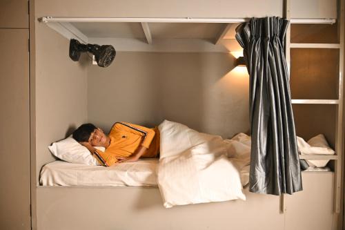 Bharuch Hotel | Bed & Bread Dormitory