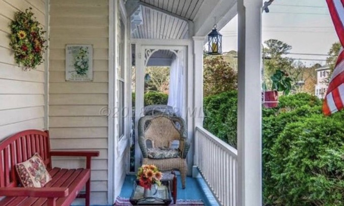 Princess Anne Bed & Breakfast | BED & BREAK