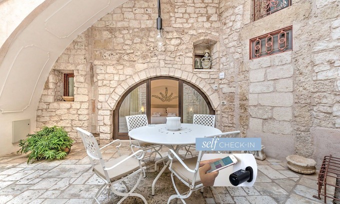 Carovigno Bed & Breakfast | Bed & Breakfast in Carovigno with 1 bedrooms sleeps 3