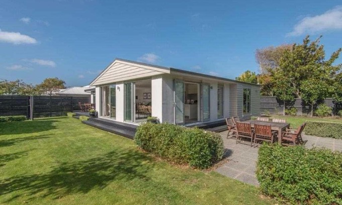 Burnside Bed & Breakfast | Bed & Breakfast in the Heart of Fendalton